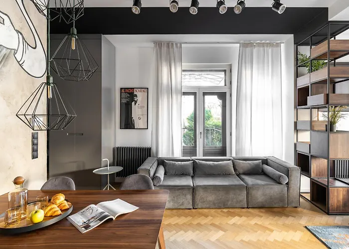 Helska 11 - Apartamenty blisko plaży i Monte Cassino - topowy adres by Lion Apartments